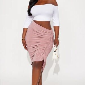 Elegant Pink Ruched Skirt